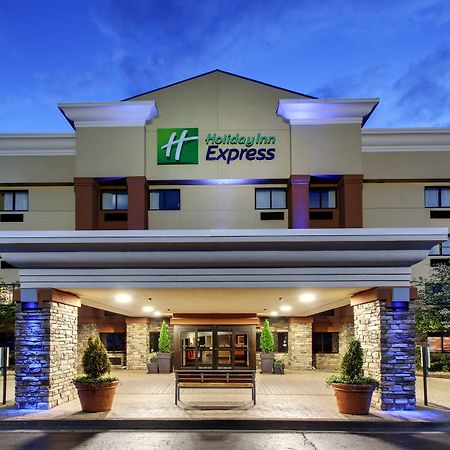 Holiday Inn Express Hotel Fort Campbell-Oak Grove, An Ihg Hotel Exterior photo