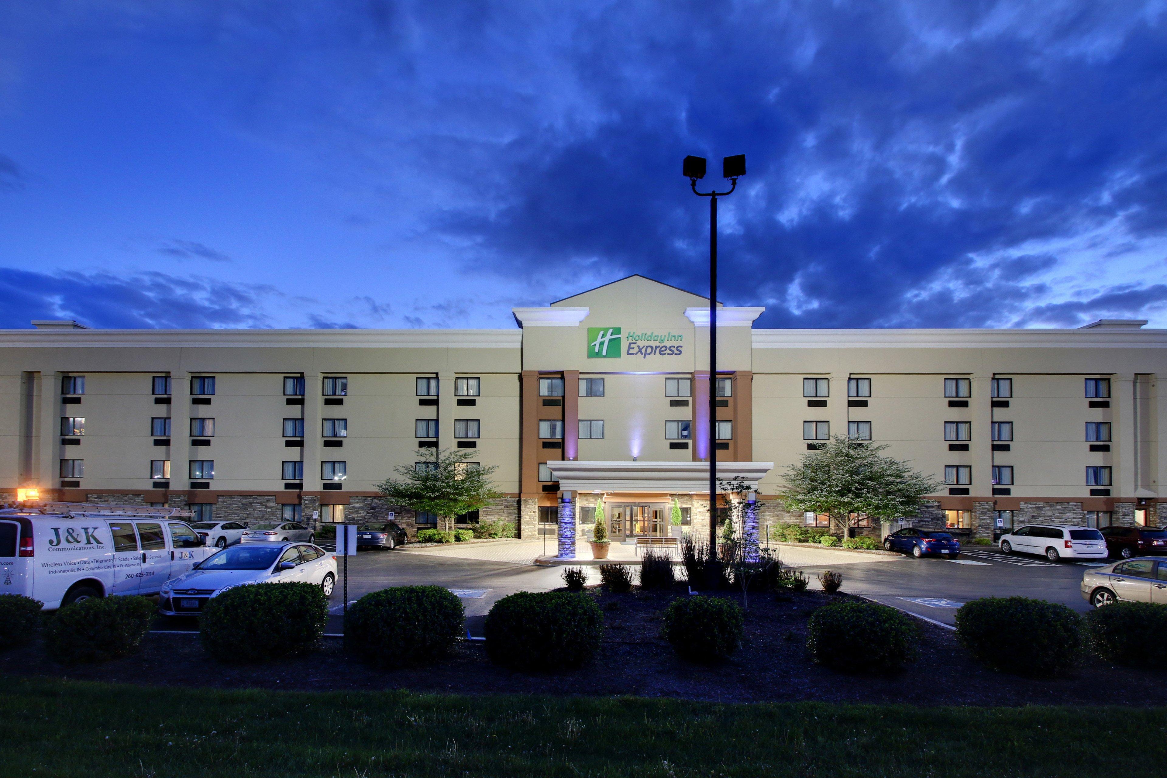 Holiday Inn Express Hotel Fort Campbell-Oak Grove, An Ihg Hotel Exterior photo